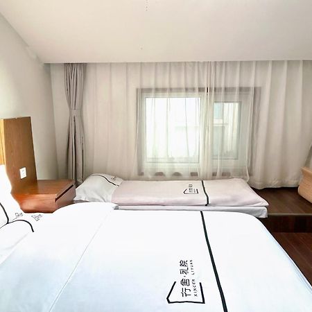 Xingshe Alley Courtyard Hotel Beijing Wangfujing Forbidden City Branch - Breakfast Included & English Speaking Reception & Free Wifi And Laundry Room & Hutong Culture & Cat-Keeping & Flower-Growing Terrace & One Day Tour Service & Free Coffee Ngoại thất bức ảnh