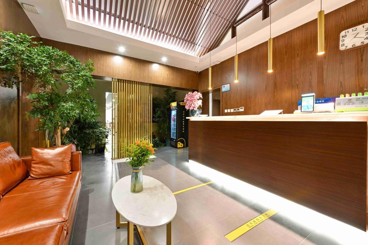 Xingshe Alley Courtyard Hotel Beijing Wangfujing Forbidden City Branch - Breakfast Included & English Speaking Reception & Free Wifi And Laundry Room & Hutong Culture & Cat-Keeping & Flower-Growing Terrace & One Day Tour Service & Free Coffee Ngoại thất bức ảnh