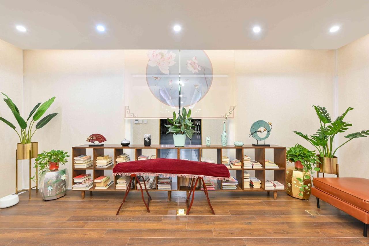 Xingshe Alley Courtyard Hotel Beijing Wangfujing Forbidden City Branch - Breakfast Included & English Speaking Reception & Free Wifi And Laundry Room & Hutong Culture & Cat-Keeping & Flower-Growing Terrace & One Day Tour Service & Free Coffee Ngoại thất bức ảnh