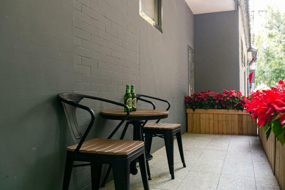 Xingshe Alley Courtyard Hotel Beijing Wangfujing Forbidden City Branch - Breakfast Included & English Speaking Reception & Free Wifi And Laundry Room & Hutong Culture & Cat-Keeping & Flower-Growing Terrace & One Day Tour Service & Free Coffee Ngoại thất bức ảnh